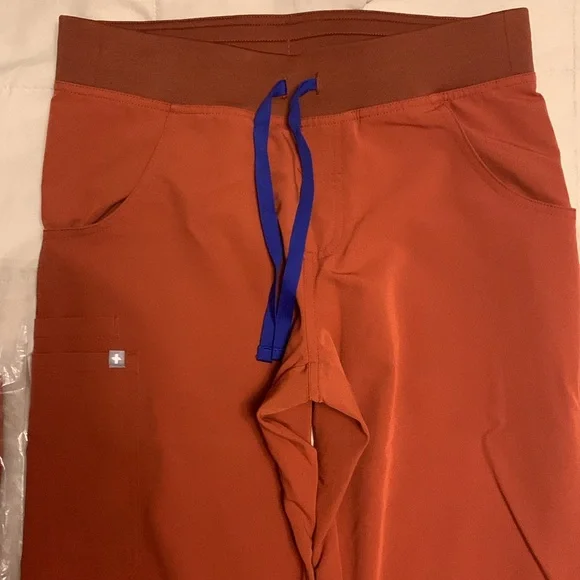 FIGS Auburn Set S/XS - Picture 3 of 4